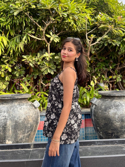 Black Floral Printed Sleeveless Kurti