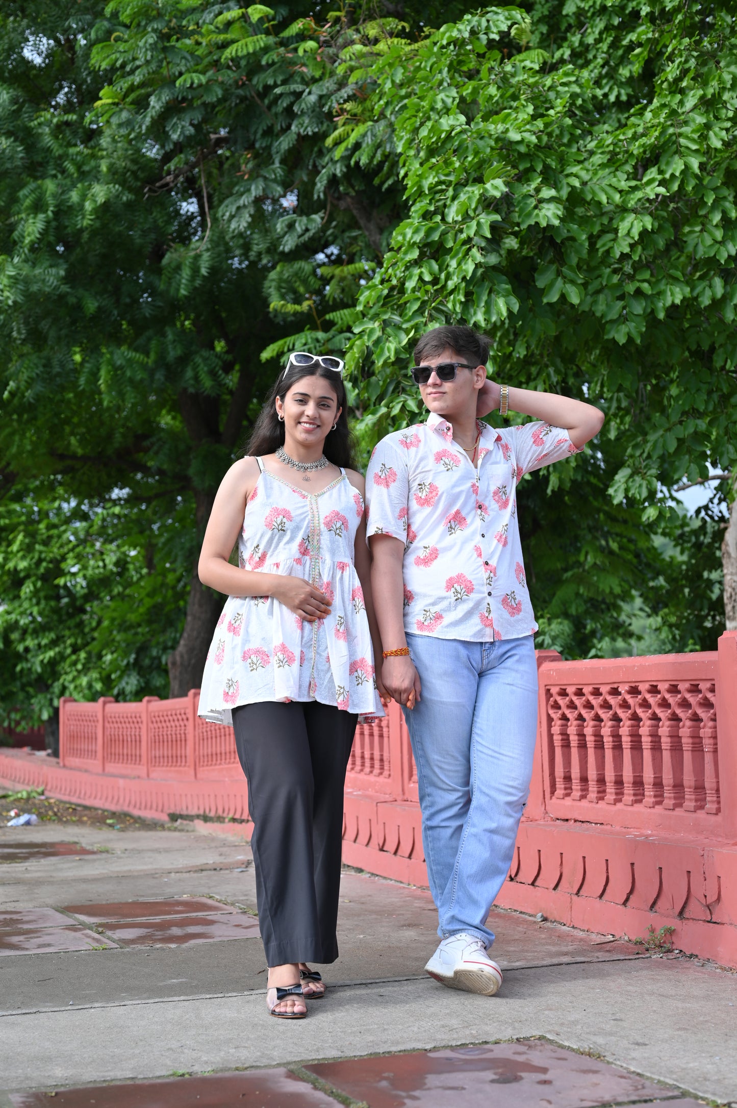 Blooming Bond Floral Couple Set