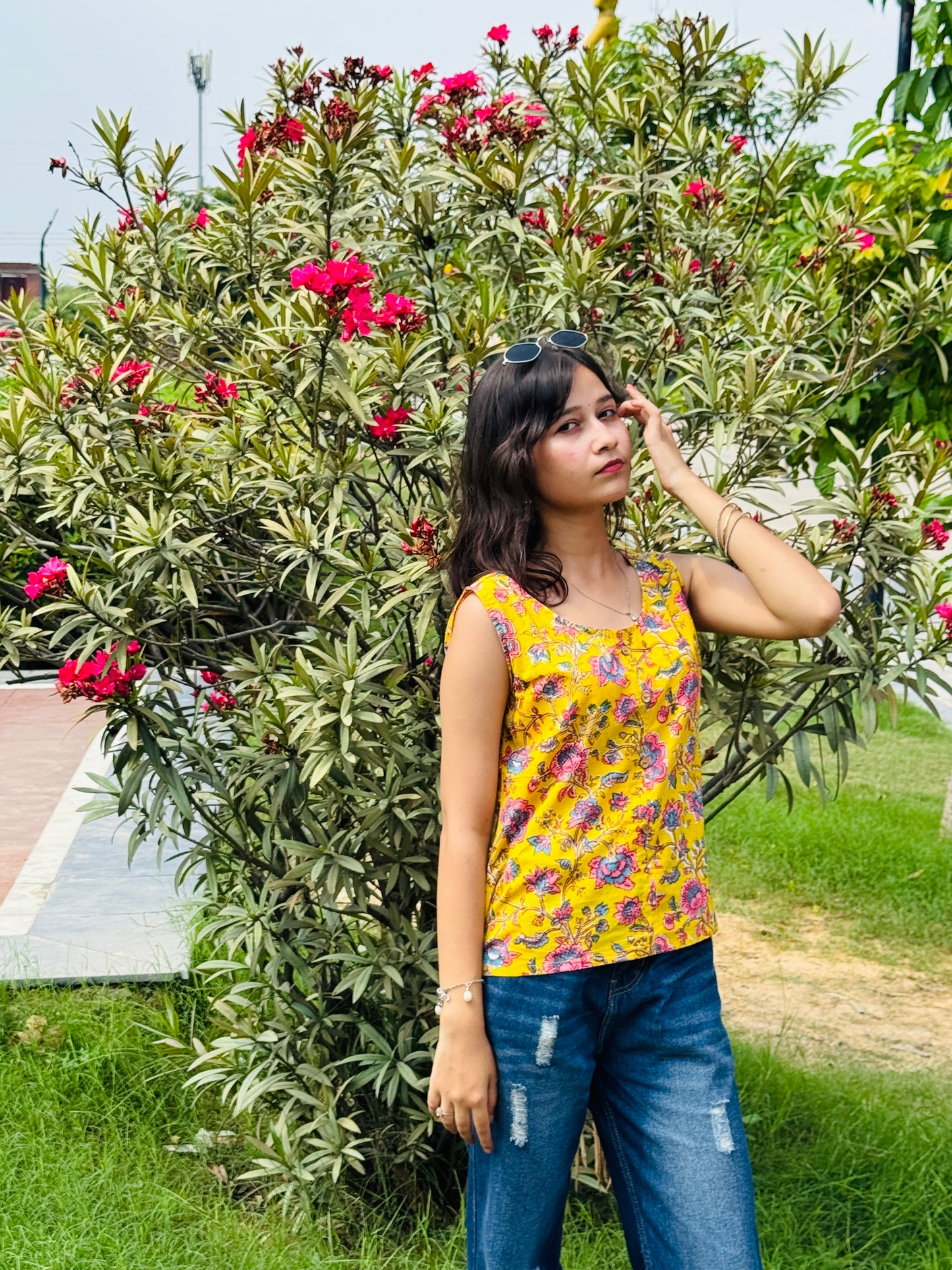 Sunshine Blossom Sleeveless Kurti 🌸✨
