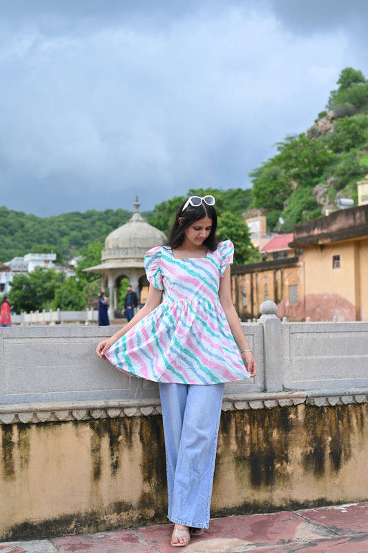 Candy Wave Puff Top